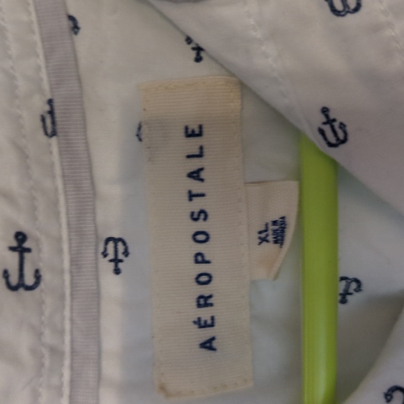 Button up - Picture 2 of 2